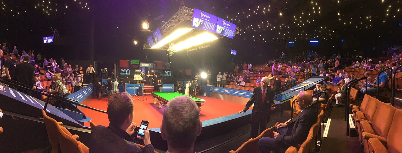 Toàn cảnh Nhà hát Crucible, Sheffield, nơi diễn ra Giải Snooker thế giới