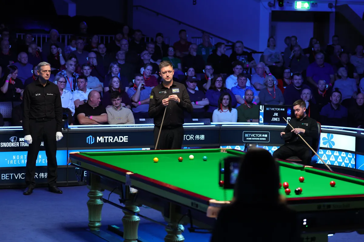 Kyren Wilson and Jak Jones compete during the Belfast final